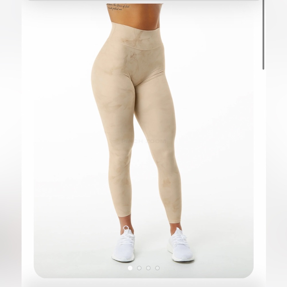 Alphalete leggings
